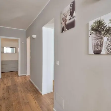 Rosmarino Flexyrent Ac Apartment